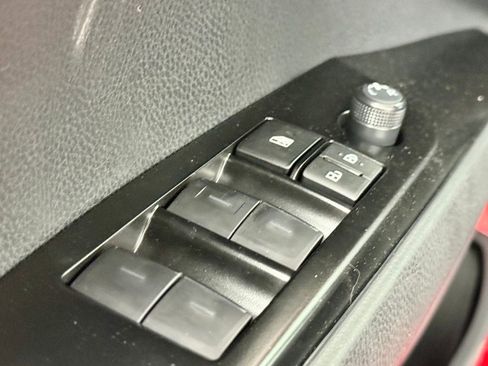 Used 2026 Toyota Camry SE w/ Convenience Package FWD image 16