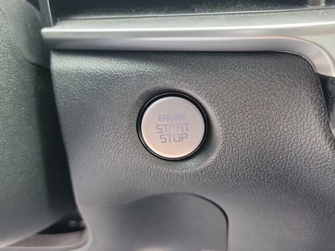 Used 2025 Kia Sorento EX image 28