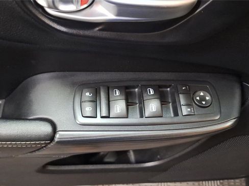 Used 2016 Jeep Cherokee Limited AWD/4WD image 24