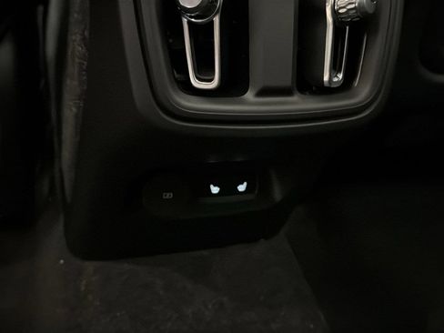 New 2026 Volvo XC40 B5 Plus w/ Climate Package image 27