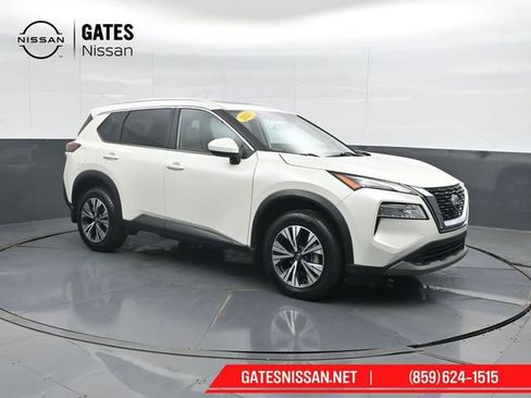 Used 2023 Nissan Rogue SV w/ SV Premium B Package image 4