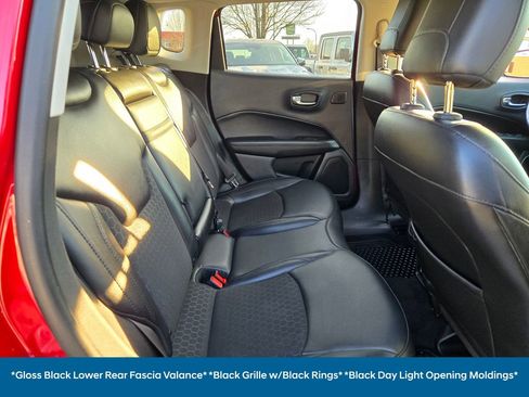 Used 2019 Jeep Compass Altitude image 18