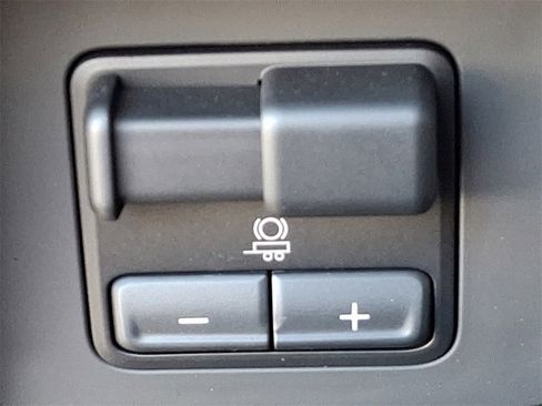 Used 2023 Chevrolet Colorado ZR2 w/ ZR2 Convenience Package III image 23