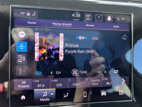 New 2025 Jeep Grand Cherokee Altitude image 36