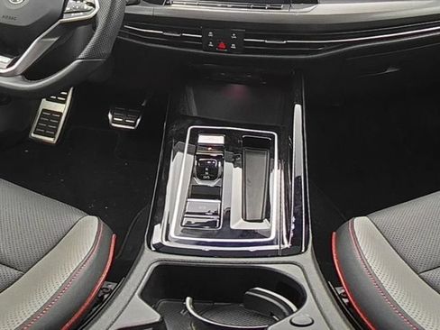 Used 2023 Volkswagen GTI SE FWD image 22