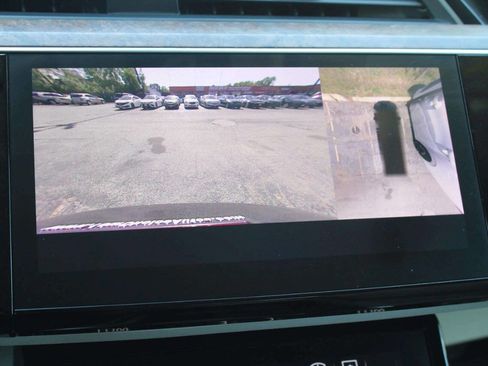 Used 2019 Audi e-tron Prestige image 26