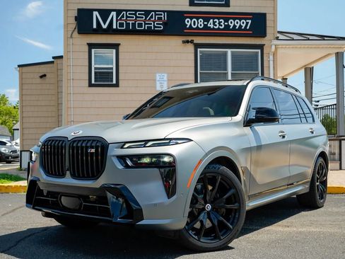 Used 2023 BMW X7 M60i w/ Executive Package AWD/4WD image 1