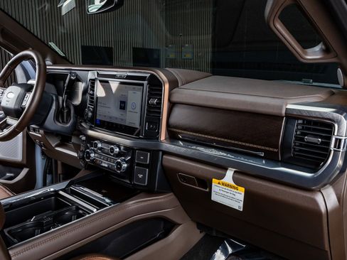 Used 2026 Ford F450 King Ranch w/ Chrome Package image 17