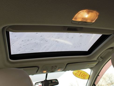 Used 2015 Subaru Crosstrek Touring image 27