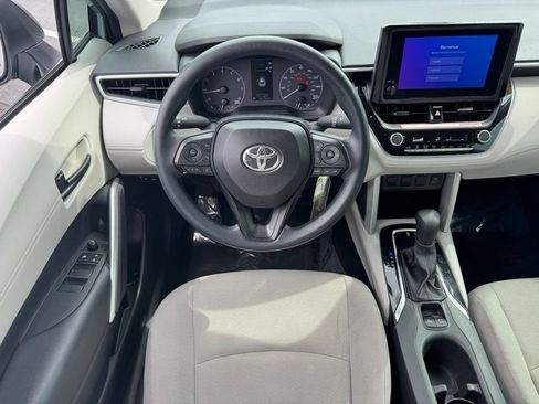 Used 2024 Toyota Corolla Cross L image 15
