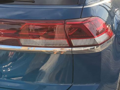 New 2026 Volkswagen Atlas Cross Sport SE image 8