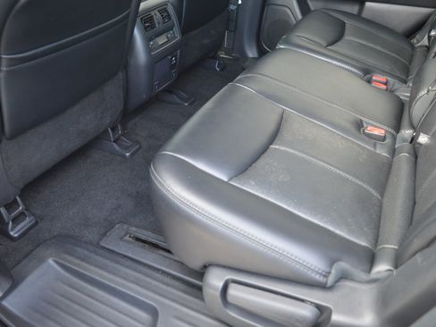 Used 2015 Nissan Pathfinder Platinum AWD/4WD image 15