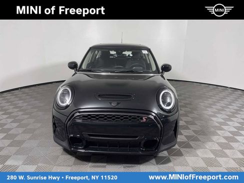 Certified 2024 MINI Cooper S image 1