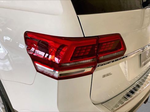 Used 2019 Volkswagen Atlas SEL FWD image 26