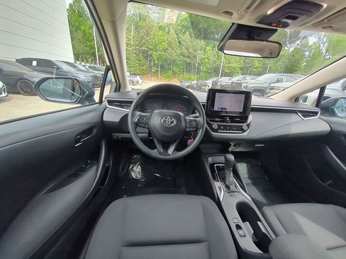Used 2024 Toyota Corolla LE FWD image 29