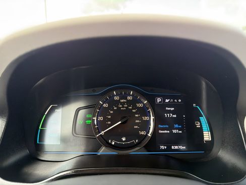 Used 2019 Hyundai Ioniq Plug-In Hybrid FWD image 16