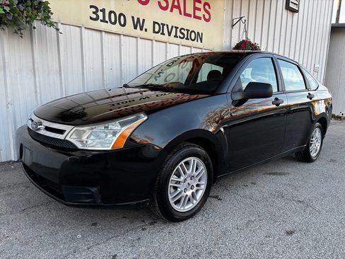 Used 2010 Ford Focus SE image 7