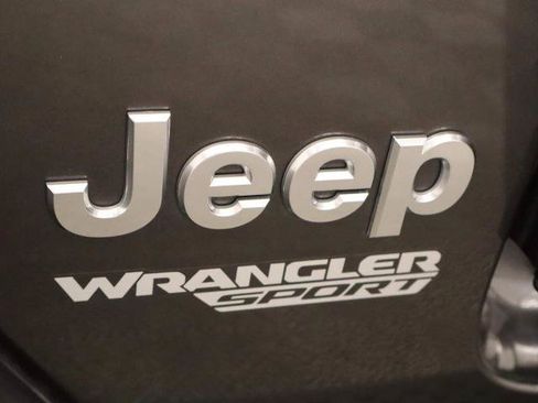 Used 2020 Jeep Wrangler Sport AWD/4WD image 22