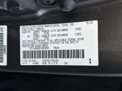 Used 2023 Toyota Tundra Limited w/ Power Package RWD image 32