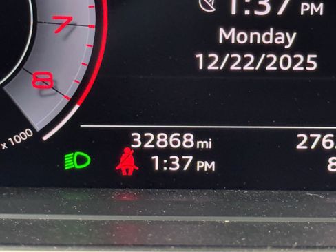 Used 2022 Audi A8 L 3.0T w/ Executive Package image 22