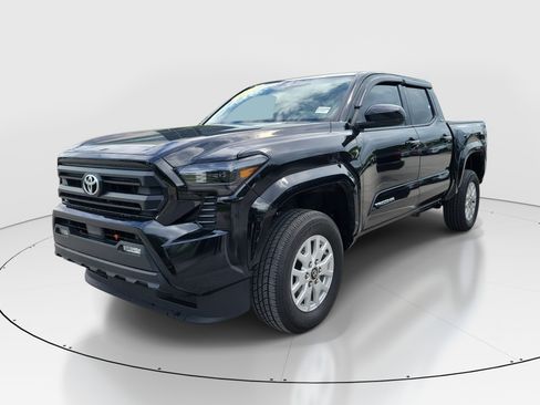 Certified 2025 Toyota Tacoma SR5 RWD image 3