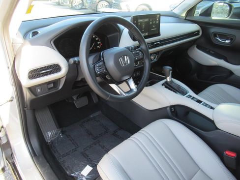 Used 2026 Honda HR-V EX-L image 17
