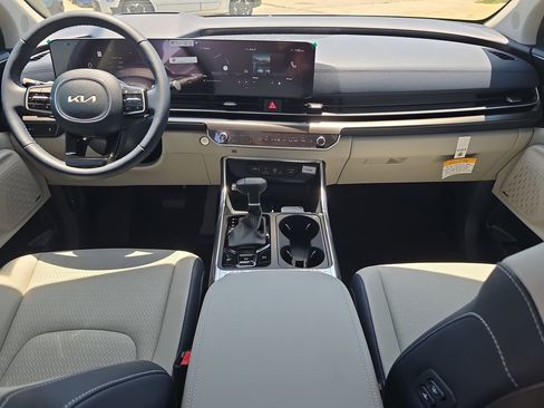 New 2026 Kia Carnival SX Prestige FWD image 13