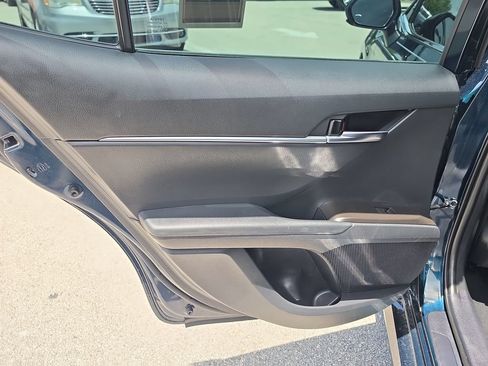 Used 2021 Toyota Camry LE FWD image 28