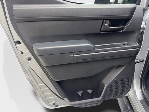 Used 2025 Toyota Tacoma SR5 image 38