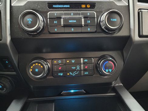 Used 2021 Ford F250 XLT w/ Tremor Off-Road Package image 50