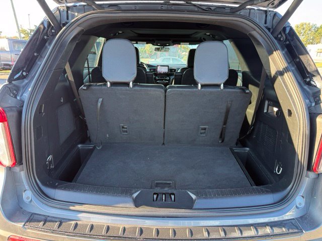 Used 2023 Ford Explorer ST-Line w/ Class IV Trailer Tow Package AWD/4WD image 9