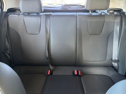 Used 2025 Buick Encore GX Preferred image 37