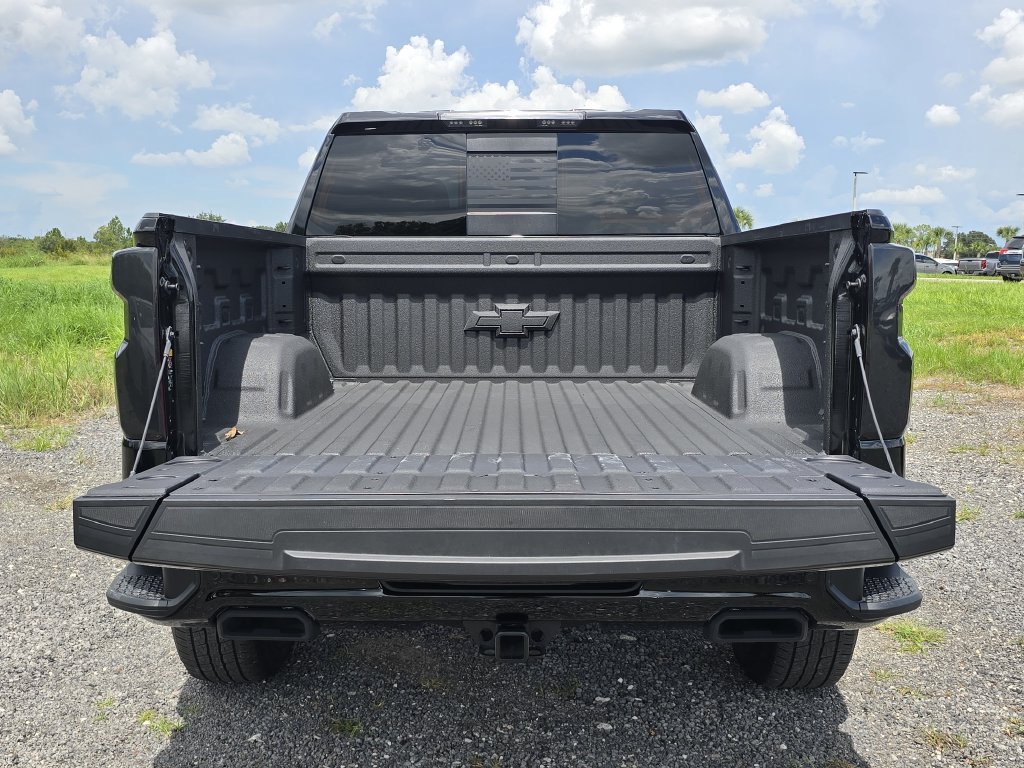 Used 2026 Chevrolet Silverado 1500 LT Trail Boss w/ LT Trail Boss Premium Package AWD/4WD image 13