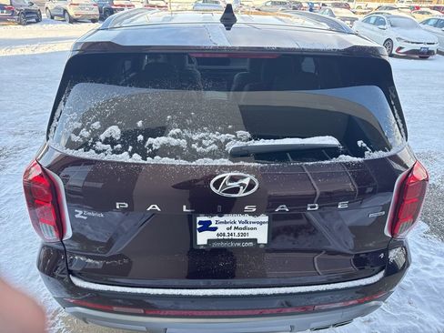 Used 2023 Hyundai Palisade Limited w/ Cargo Package image 7
