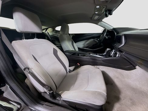 Used 2023 Chevrolet Camaro LT image 27