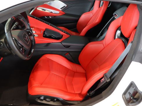 Used 2024 Chevrolet Corvette Z06 w/ Z07 Performance Package image 16