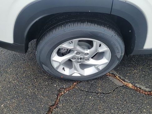 New 2026 Chevrolet Trax LS w/ LS Convenience Package image 13