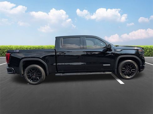 Used 2024 GMC Sierra 1500 Elevation w/ X31 Off-Road Package AWD/4WD image 3