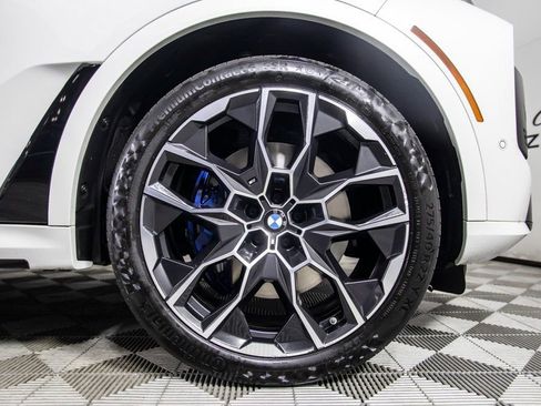 Used 2023 BMW X7 xDrive40i w/ M Sport Package image 46