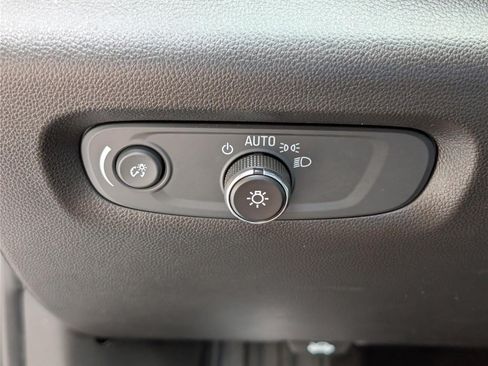 Used 2023 Chevrolet Traverse LT AWD/4WD image 24