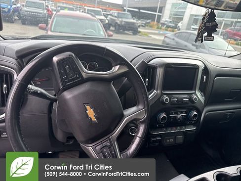 Used 2020 Chevrolet Silverado 1500 LT w/ Convenience Package image 4