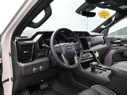 Used 2026 GMC Sierra 1500 AT4X image 16