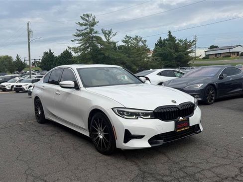 Used 2021 BMW 330i Sedan w/ Premium Package RWD image 3