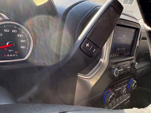 Used 2022 Chevrolet Silverado 2500 LTZ w/ LTZ Premium Package image 20