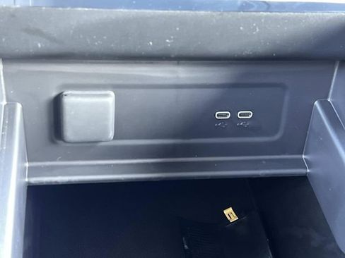 New 2026 GMC Sierra EV Elevation w/ LPO, Elevation Dark Package image 22