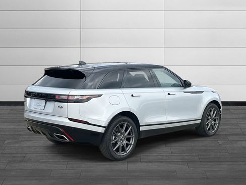 Used 2023 Land Rover Range Rover Velar R-Dynamic S image 5