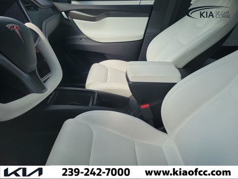 Used 2020 Tesla Model X Performance AWD/4WD image 9