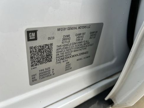 Used 2019 Chevrolet Traverse Premier w/ Driver Confidence II Package image 35