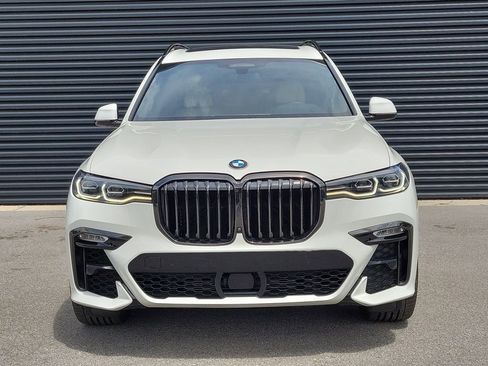 Used 2021 BMW X7 xDrive40i w/ M Sport Package AWD/4WD image 10