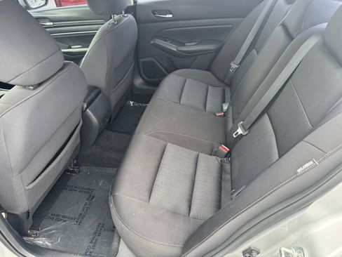 Used 2019 Nissan Altima 2.5 S FWD image 5